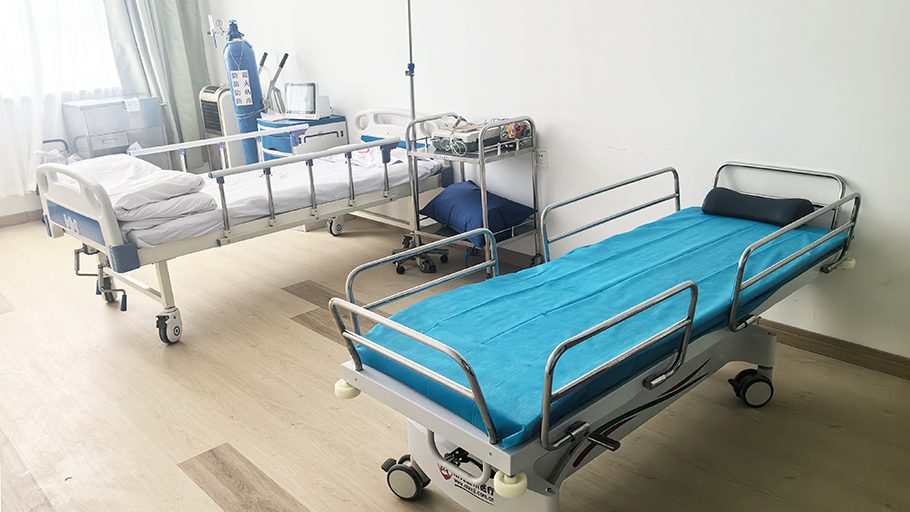 養老院（yuàn）醫療室