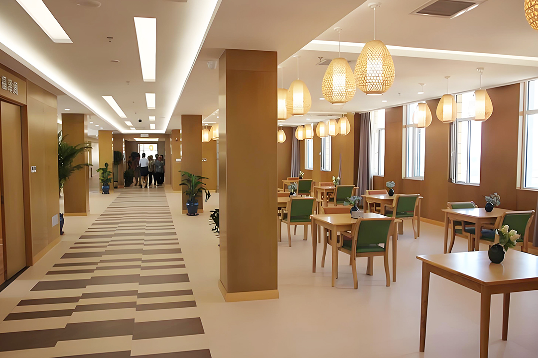 老（lǎo）人（rén）餐廳