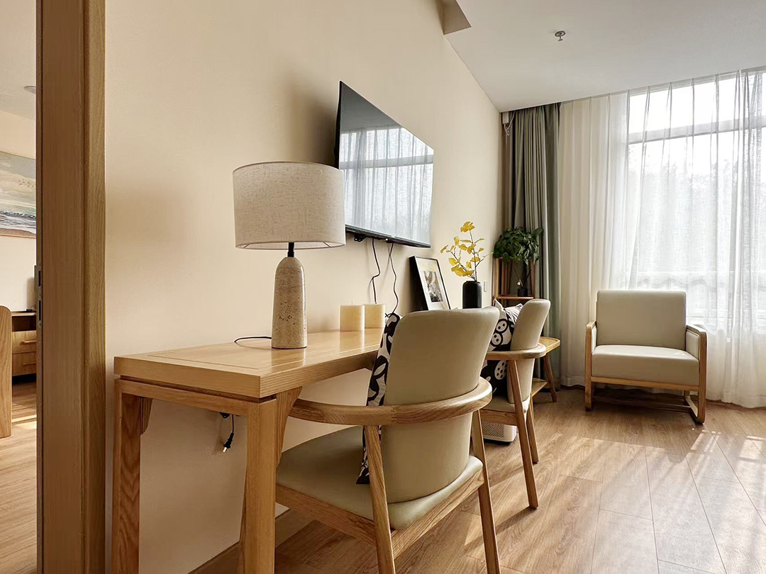 適老（lǎo）書桌